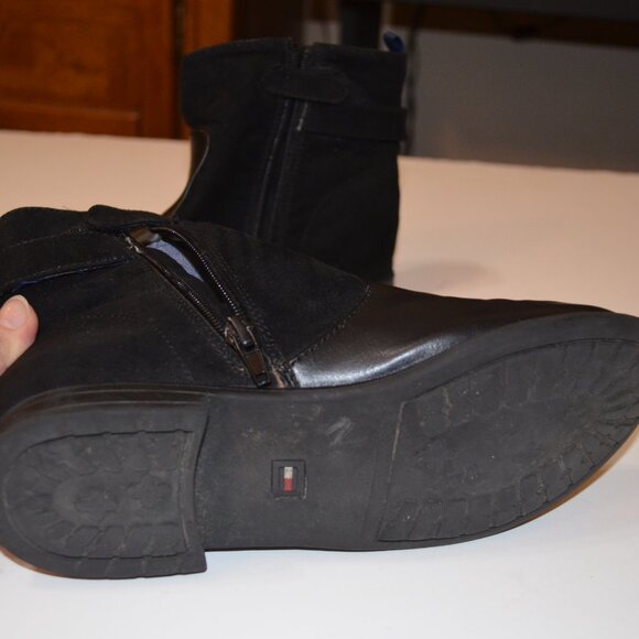 TOMMY HILFIGER Andrea Short Side Fringe Black ManMade Flats Decors Boots Girls 4 - Picture 6 of 9